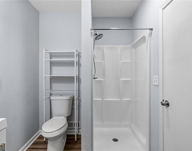 2363 Beverly Lane - Photo Thumbnail 15