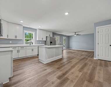 411 Hardy Avenue Sw - Photo Thumbnail 8
