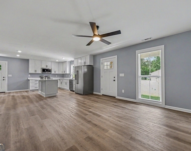 411 Hardy Avenue Sw - Photo Thumbnail 5