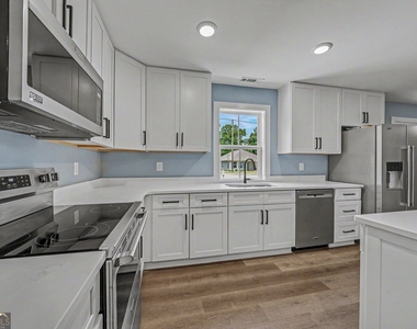 411 Hardy Avenue Sw - Photo Thumbnail 10
