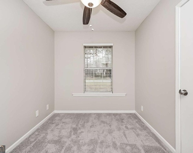 8990 Sterling Ridge Lane - Photo Thumbnail 9