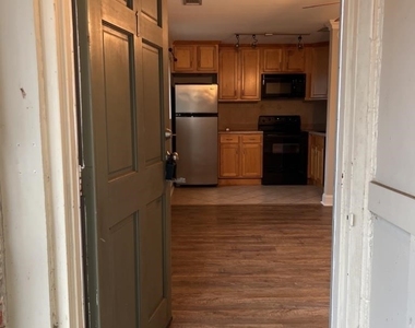 2018 S Milledge Avenue - Photo Thumbnail 9
