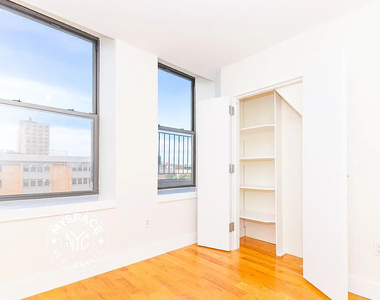 490 Kosciuszko Street - Photo Thumbnail 6