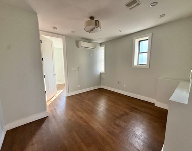 6704 60th Street - Photo Thumbnail 2