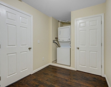 83 Summit Ave - Photo Thumbnail 9