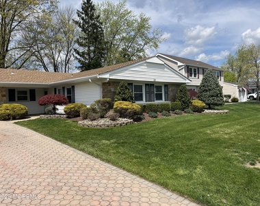 32 Idlewild Lane - Photo Thumbnail 1