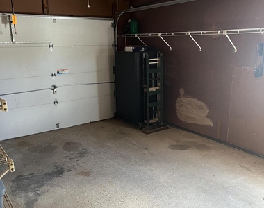 32 Idlewild Lane - Photo Thumbnail 17