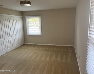 32 Idlewild Lane - Photo Thumbnail 23