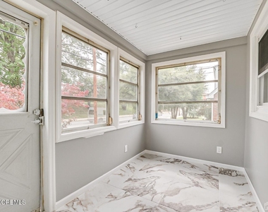 48 Johnson Place - Photo Thumbnail 4
