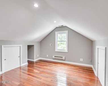 48 Johnson Place - Photo Thumbnail 24