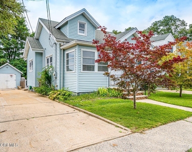48 Johnson Place - Photo Thumbnail 2