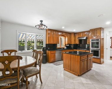16 Phyllis Place - Photo Thumbnail 12