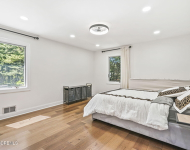 16 Phyllis Place - Photo Thumbnail 23