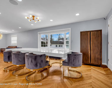 522 W Lincoln Avenue - Photo Thumbnail 11