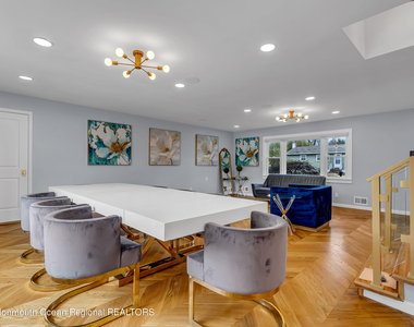 522 W Lincoln Avenue - Photo Thumbnail 8