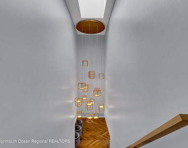522 W Lincoln Avenue - Photo Thumbnail 10