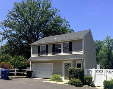 150 Magnolia Lane - Photo Thumbnail 2