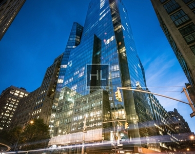 East 28th Street - Photo Thumbnail 4