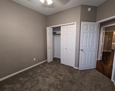 2008 Valley Falls Avenue - Photo Thumbnail 16