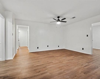 3407 Tipps Drive - Photo Thumbnail 15