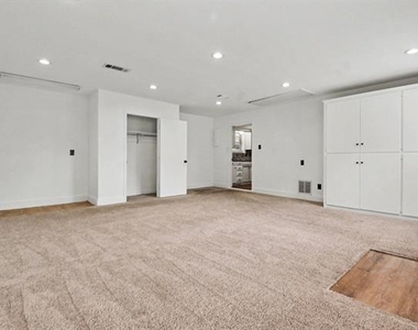 3407 Tipps Drive - Photo Thumbnail 12