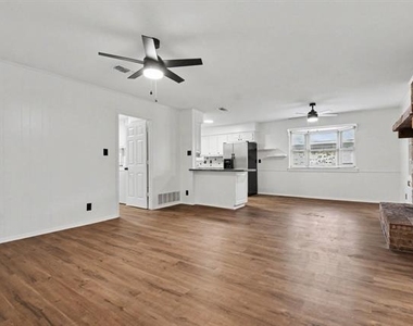 3407 Tipps Drive - Photo Thumbnail 7