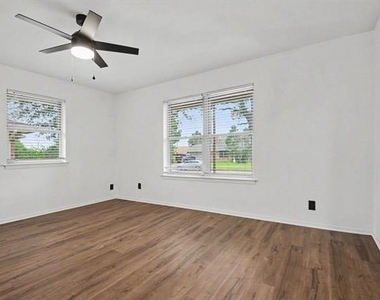 3407 Tipps Drive - Photo Thumbnail 18