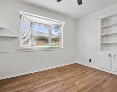 3407 Tipps Drive - Photo Thumbnail 6