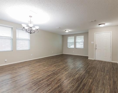 3716 Mariner Street - Photo Thumbnail 5