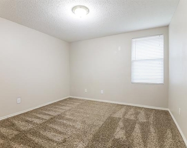 3716 Mariner Street - Photo Thumbnail 13