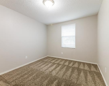 3716 Mariner Street - Photo Thumbnail 12