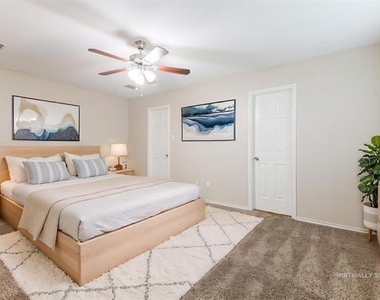 3716 Mariner Street - Photo Thumbnail 11