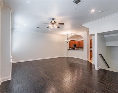 2316 Stutz Drive - Photo Thumbnail 8