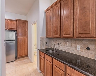 2316 Stutz Drive - Photo Thumbnail 6