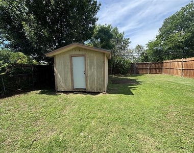 1815 Leath Street - Photo Thumbnail 16