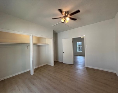 1815 Leath Street - Photo Thumbnail 6