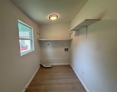 1815 Leath Street - Photo Thumbnail 14