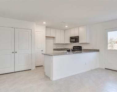 3605 Flicker Lane - Photo Thumbnail 7