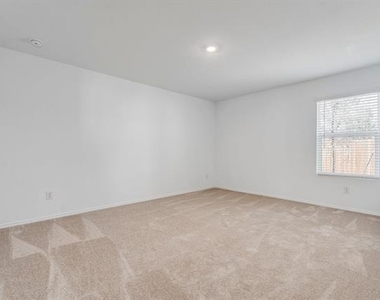 3605 Flicker Lane - Photo Thumbnail 18