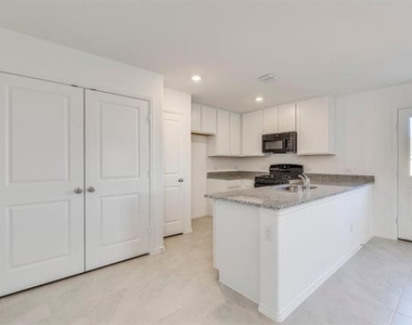 3605 Flicker Lane - Photo Thumbnail 4