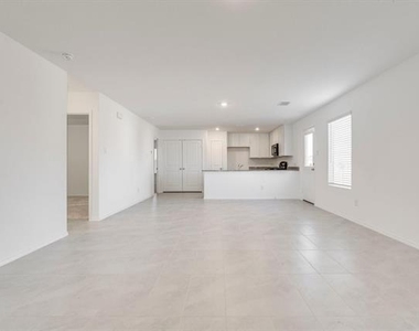 3605 Flicker Lane - Photo Thumbnail 11