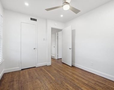6607 E Mockingbird Lane - Photo Thumbnail 24