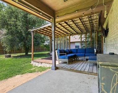 315 Preston Glen - Photo Thumbnail 17