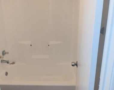 205 S Kenney Street - Photo Thumbnail 7