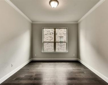 5324 Tuscarora Trail - Photo Thumbnail 12