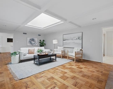 7508 Baxtershire Drive - Photo Thumbnail 10
