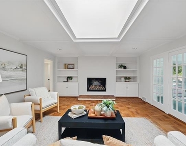 7508 Baxtershire Drive - Photo Thumbnail 11