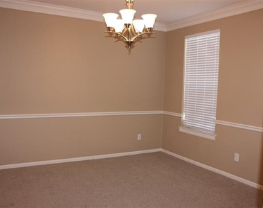 4112 Guthrie Drive - Photo Thumbnail 9