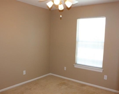 4112 Guthrie Drive - Photo Thumbnail 15