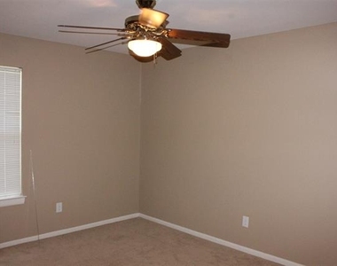 4112 Guthrie Drive - Photo Thumbnail 16